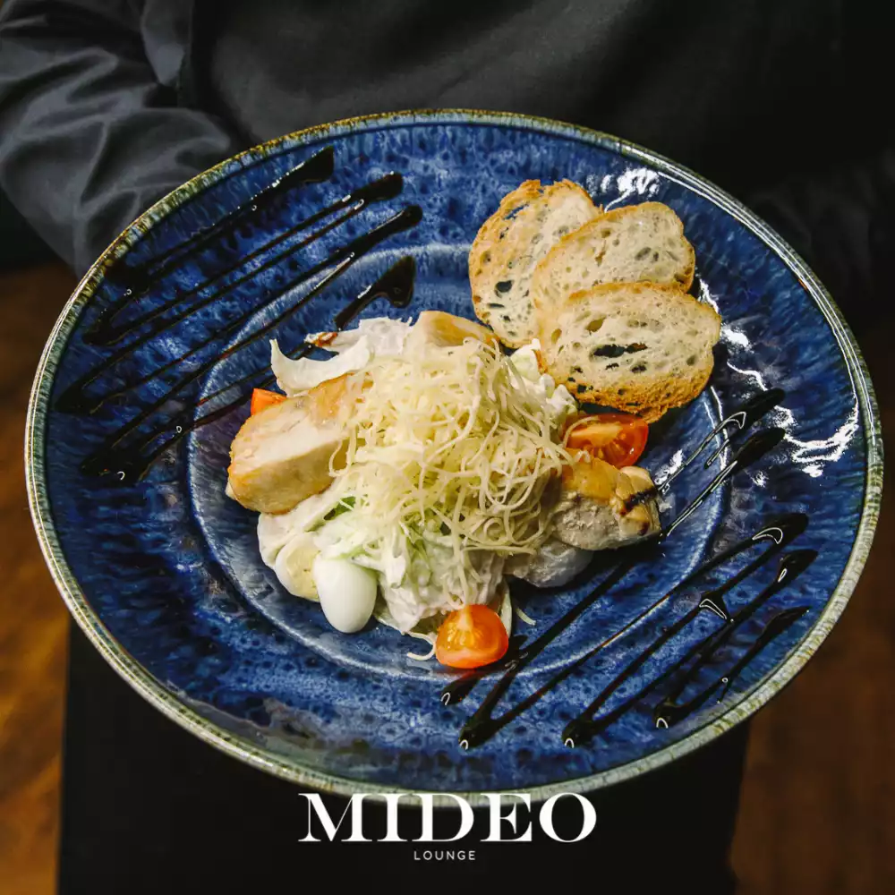 Салат "Цезарь с курицей"