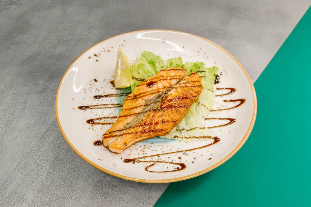 Стейк из лосося